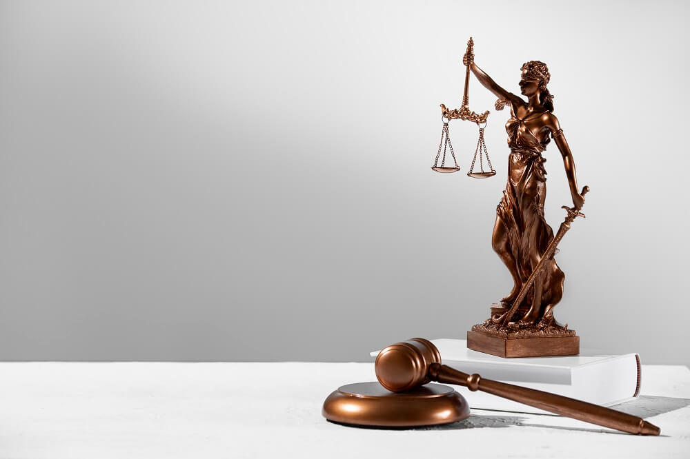 Cutting-Edge Technology Reshaping Legal Landscape: Law Firms Embrace AI and Blockchain Solutions.